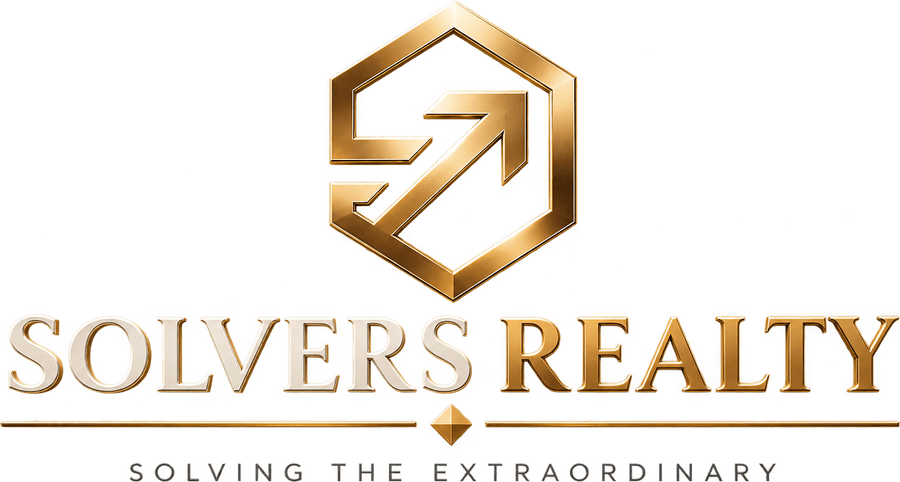 Logotipo de Solvers Realty: hexágono dorado con flecha ascendente y la leyenda Solving the extraordinary